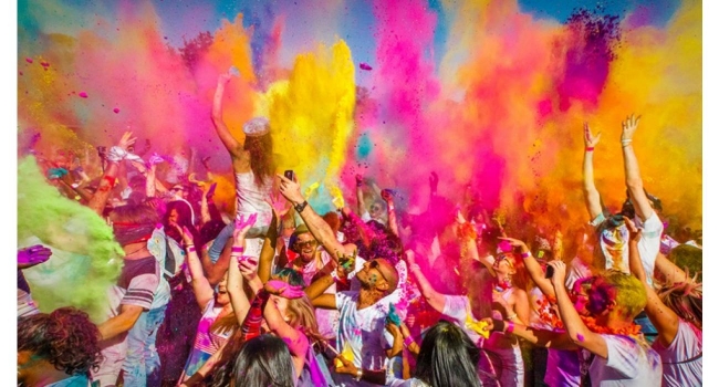 India🕌, Festival de los Colores Holi 🎉🎊✨