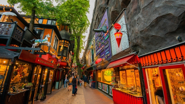 Europa central con Crucero 🚢  Huellas Imperiales 📜✨👑🔱⚜️ Salida Grupal