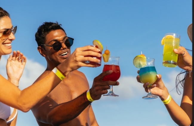 Cancun, Mexico🏖️  Exp. Aloft Canc�n 4★✨🐾 Pet Friendly🏖️☀️🏝️🌊