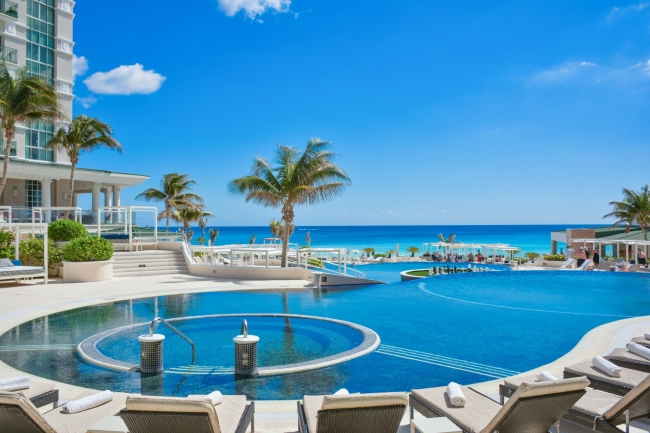 Cancun, Mexico🏖️  Exp. Sandos Canc�n 5★🏖️☀️super precio🏝️🌊_